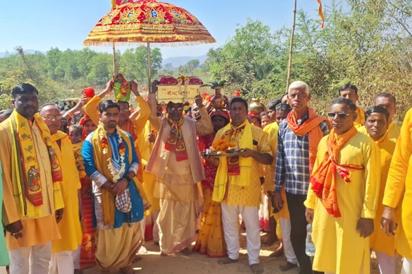 Potka : भागवत कथा हृदय को जागृत कर मुक्ति का मार्ग दिखाती है – गोविंद दास शास्त्री