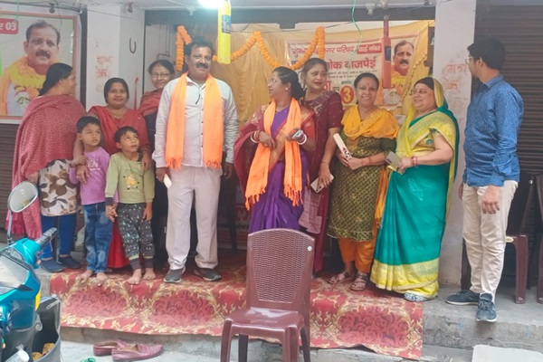 Jamshedpur : जुगसलाई वार्ड–3 में आलोक बाजपेयी के चुनावी कार्यालय का भव्य उद्घाटन