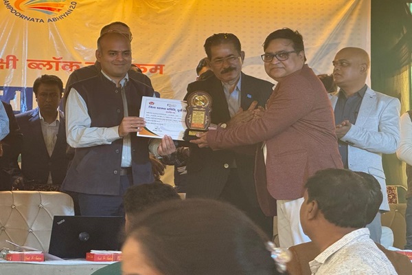 Potka : चिकित्सा क्षेत्र में उत्कृष्ट योगदान के लिए डॉ. सुकांत सीट सम्मानित