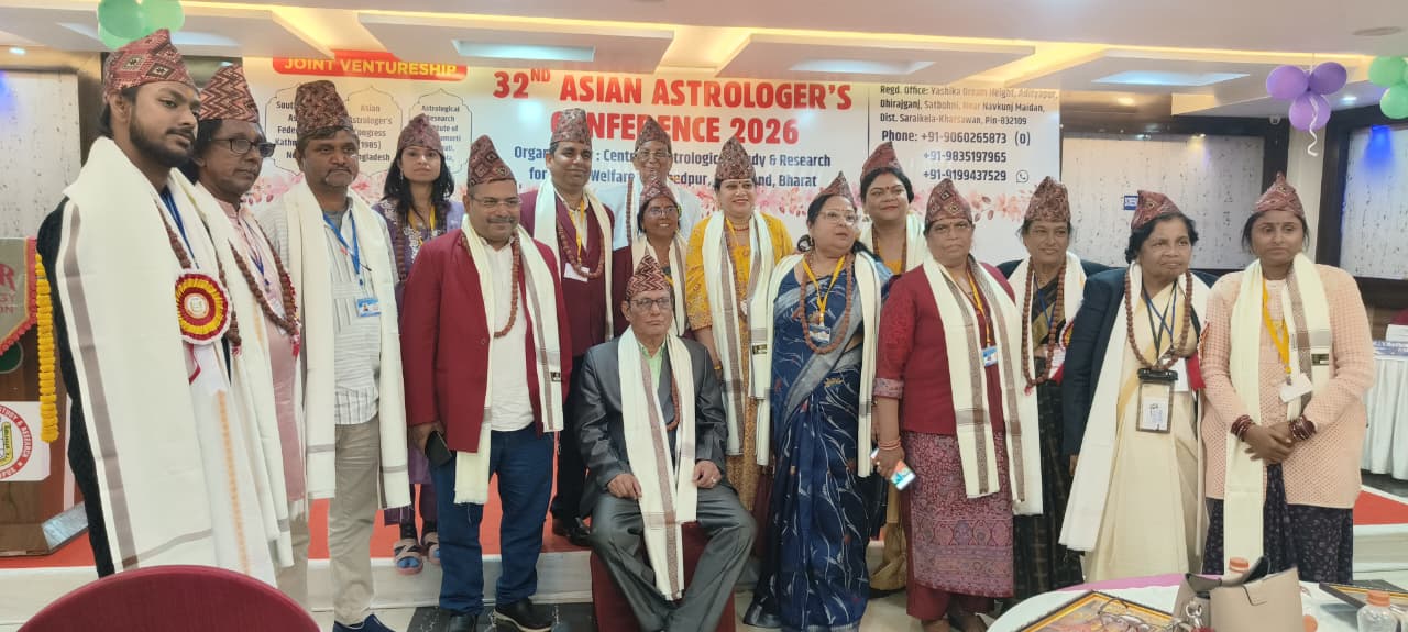 Jamshedpur : मानसिक चिंताधारा बदलने से बदलती हैं हथेली की रेखाएं मिलते हैं अपेक्षित परिणाम : डॉ सुरेश झा