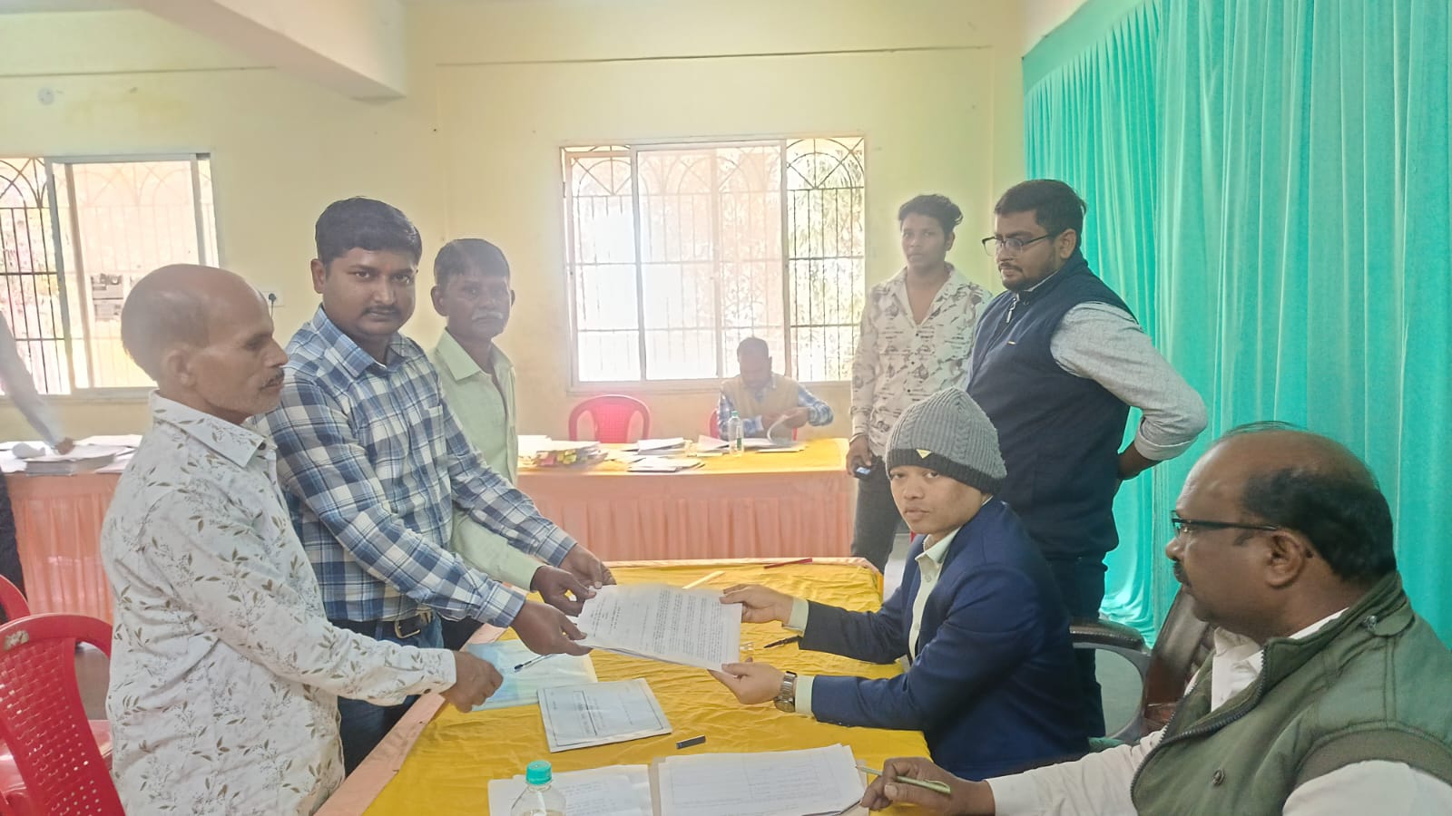 Jamshedpur : जुगसलाई नगर परिषद चुनाव में वार्ड 16 से जनता की आवाज बनेंगे रुपेश रजक, दाखिल किया नामांकन