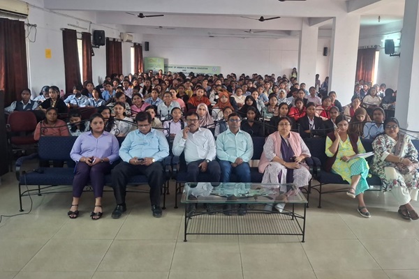 Jamshedpur : महिला विश्वविद्यालय की 111 छात्राओं का एटीसी योकोहामा में चयन