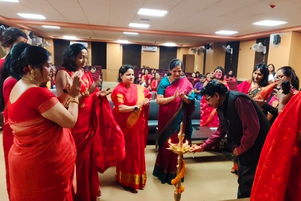 Jamshedpur : जमशेदपुर महिला विश्वविद्यालय में ‘जॉय ऑफ गिविंग’ पहल का 5वां संस्करण संपन्न