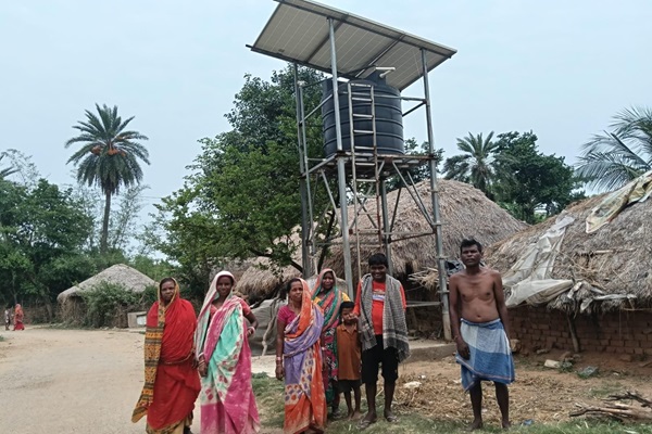 Baharagoda : जामवनी गांव में सोलर जलमीनार खराब, ग्रामीणों पर गहराया पेयजल संकट