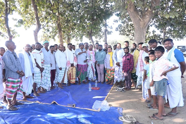 Potka : बागबेड़ा में नवनिर्मित सुतानी घाट का पूजन, विधायक संजीव सरदार हुए शामिल