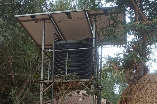 Baharagoda : झरिया गांव के मुंडा टोला में गहराया जल संकट, सालभर से खराब पड़ी सोलर जलमीनार