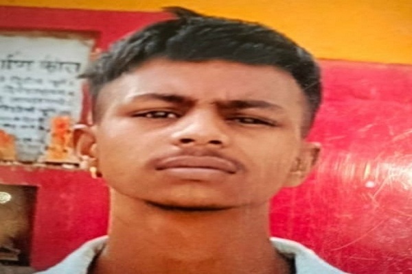 Jamshedpur : काशीडीह में युवक पर चापड़ से हमला, एमजीएम अस्पताल में भर्ती, हालत नाजुक