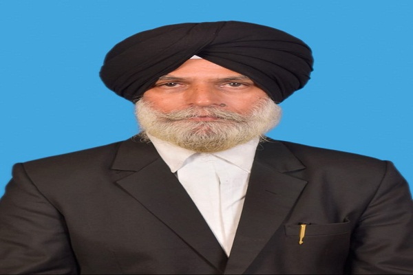 Jamshedpur : कौमी सिख मोर्चा के राष्ट्रीय अध्यक्ष ने केंद्रीय मंत्री हरदीप सिंह पुरी व दिल्ली सरकार में मंत्री मनजिंदर सिंह सिरसा पर उठाए सवाल, कहा मनमोहन सिंह का अपमान क्या सिखों का नहीं था ?