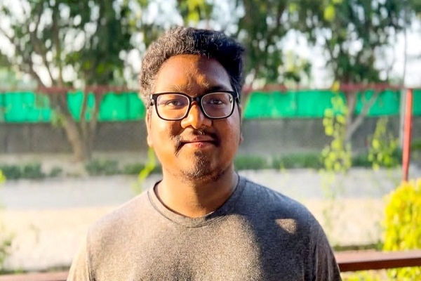 Jamshedpur : वगैर पोस्टमार्टम कराए कुल्लू से पोते का शव लेकर शहर के लिए रवाना हुए पूर्व मुख्यमंत्री चंपई सोरेन, शरीर पर चोट के नहीं मिले निशान