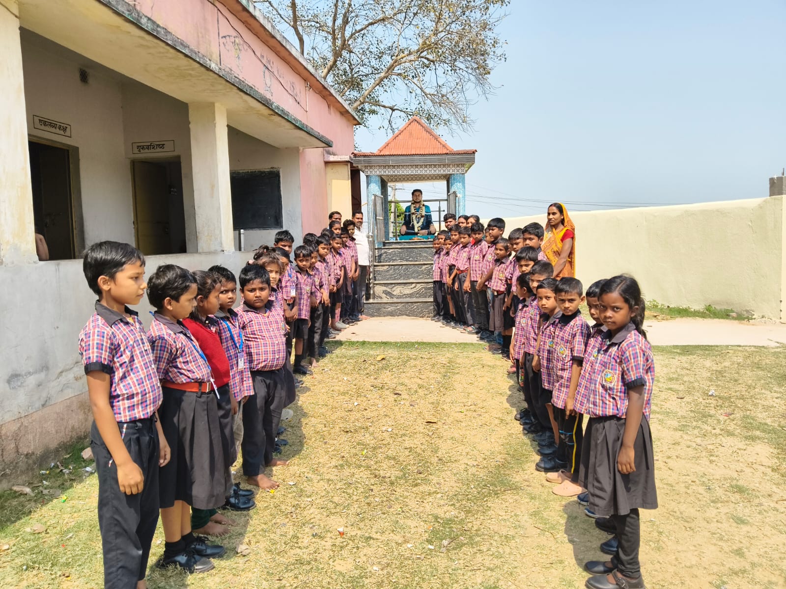 Baharagoda : सड़क हादसे में जान गंवाने वाले प्रथम छात्र सुभ्र कांति घोष को दी गई भावभीनी श्रद्धांजलि