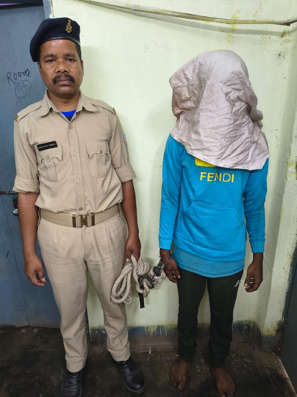 Jamshedpur :  सिदगोड़ा में दुकान में चोरी करने का आरोपी गिरफ्तार, सीसीटीवी फुटेज के आधार पर गिरफ्तार हुआ आरोपी 