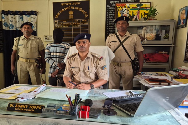 Potka पोटका के सुभाषिनी हत्याकांड का खुलासा,  डायन के संदेश में  राजू पुराण ने कटारी से वार कर की हत्या, आरोपी गिरफ्तार