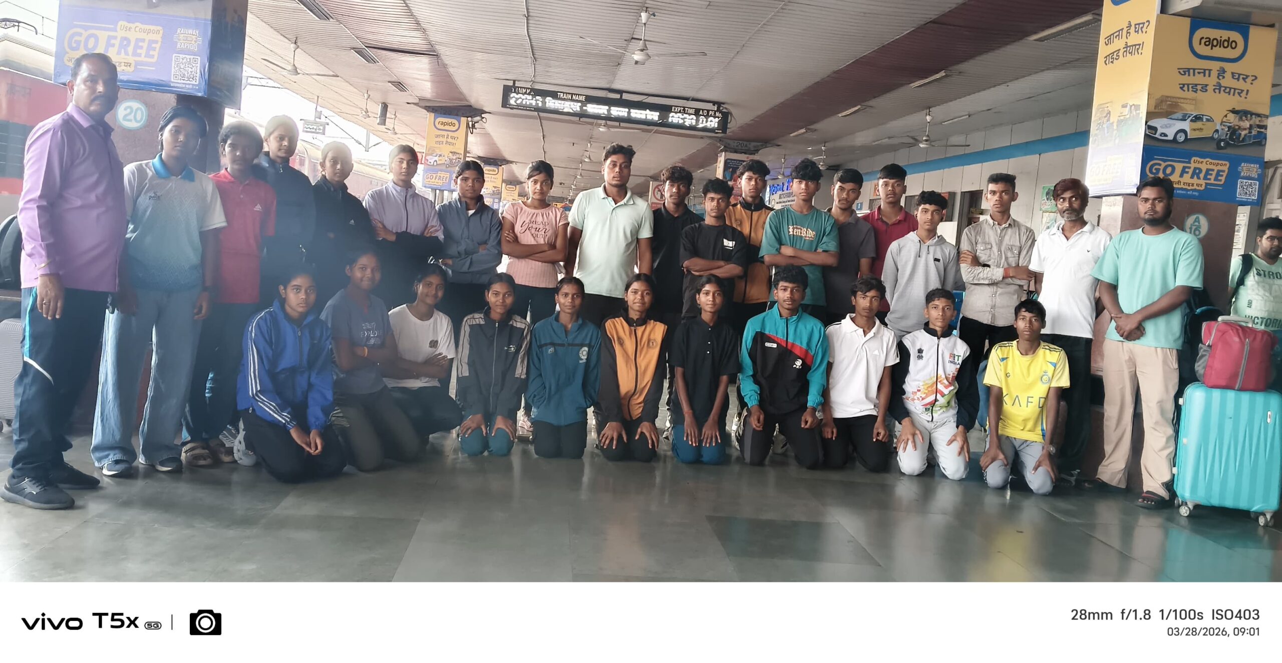 Seraikela : जुनियर नेशनल खो – खो प्रतियोगिता में भाग लेने के लिए झारखंड की टीम ओडिशा के लिए हुई रवाना 