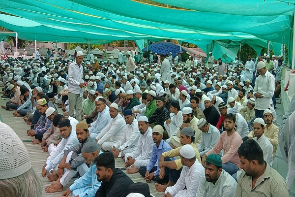 Jamshedpur : ईद 21 को, अलविदा की नमाज संपन्न