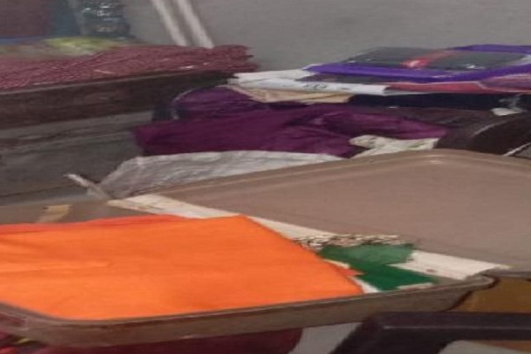 Gamharia : बिहार गया था पूरा परिवार चोरों ने  घर का ताला तोड़कर नकदी व जेवरात टपाया, थाने में प्राथमिकी दर्ज