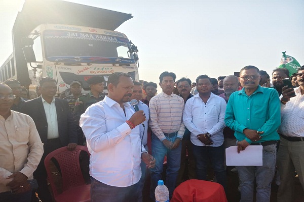 Gua : रांजाबुरु खदान आंदोलन समाप्त, त्रिपक्षीय वार्ता में चार मांगों पर बनी सहमति