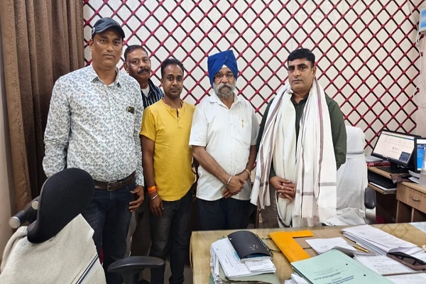 Jamshedpur : जुगसलाई नगर परिषद क्षेत्र में बिजली की नंगी तारों के स्थान पर जल्द ही इंसुलेटेट तार लगाए जाएंगे -आनंद कौशिक