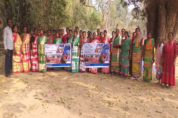 Potka : तेतला पंचायत के छोटा बंधुआ में उत्साह के साथ मना अंतर्राष्ट्रीय महिला दिवस