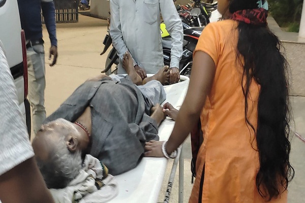 jamshedpur : सीतारामडेरा में पलंग से गिरकर अधेड़ की मौत, घर में छाया मातम