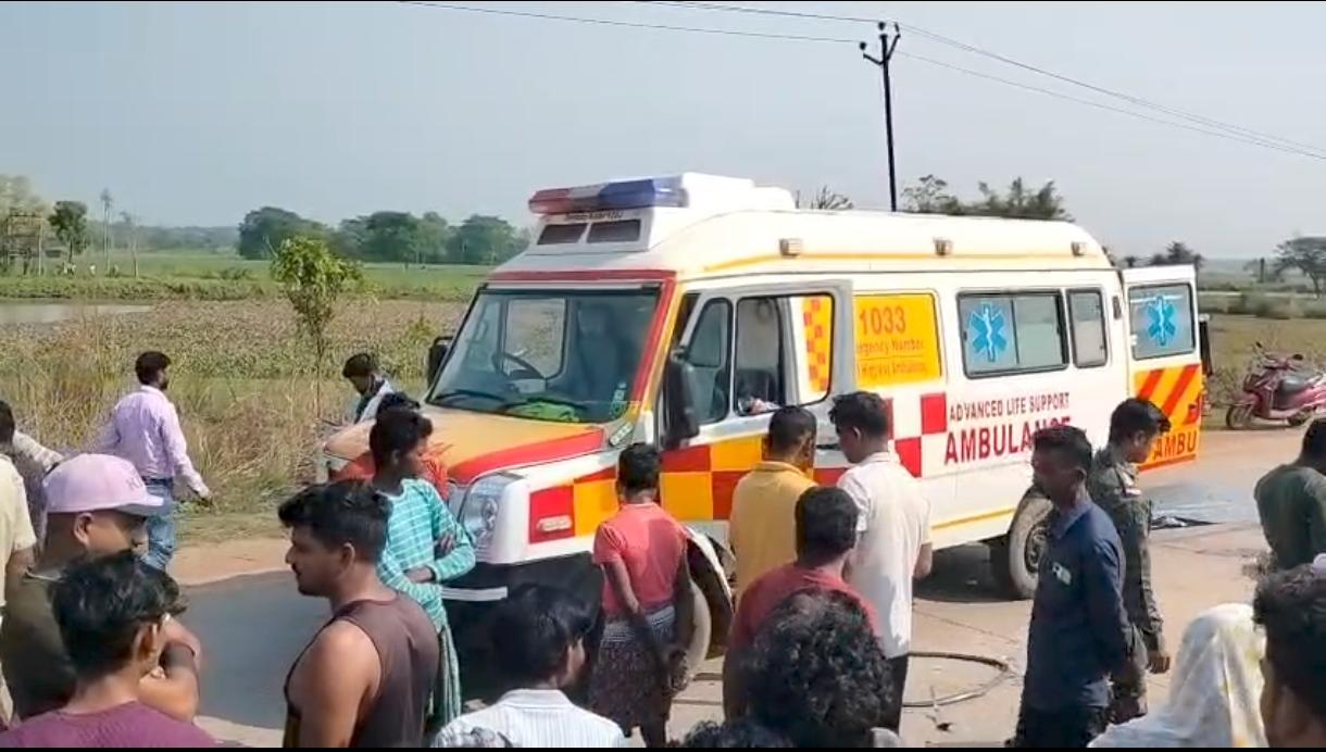 Bahragora : रफ़्तार ने छीनी जिंदगी, बहरागोड़ा में ट्रक ने टेंपो को रौंदा, चालक की मौत, चार ग्रामीण गंभीर