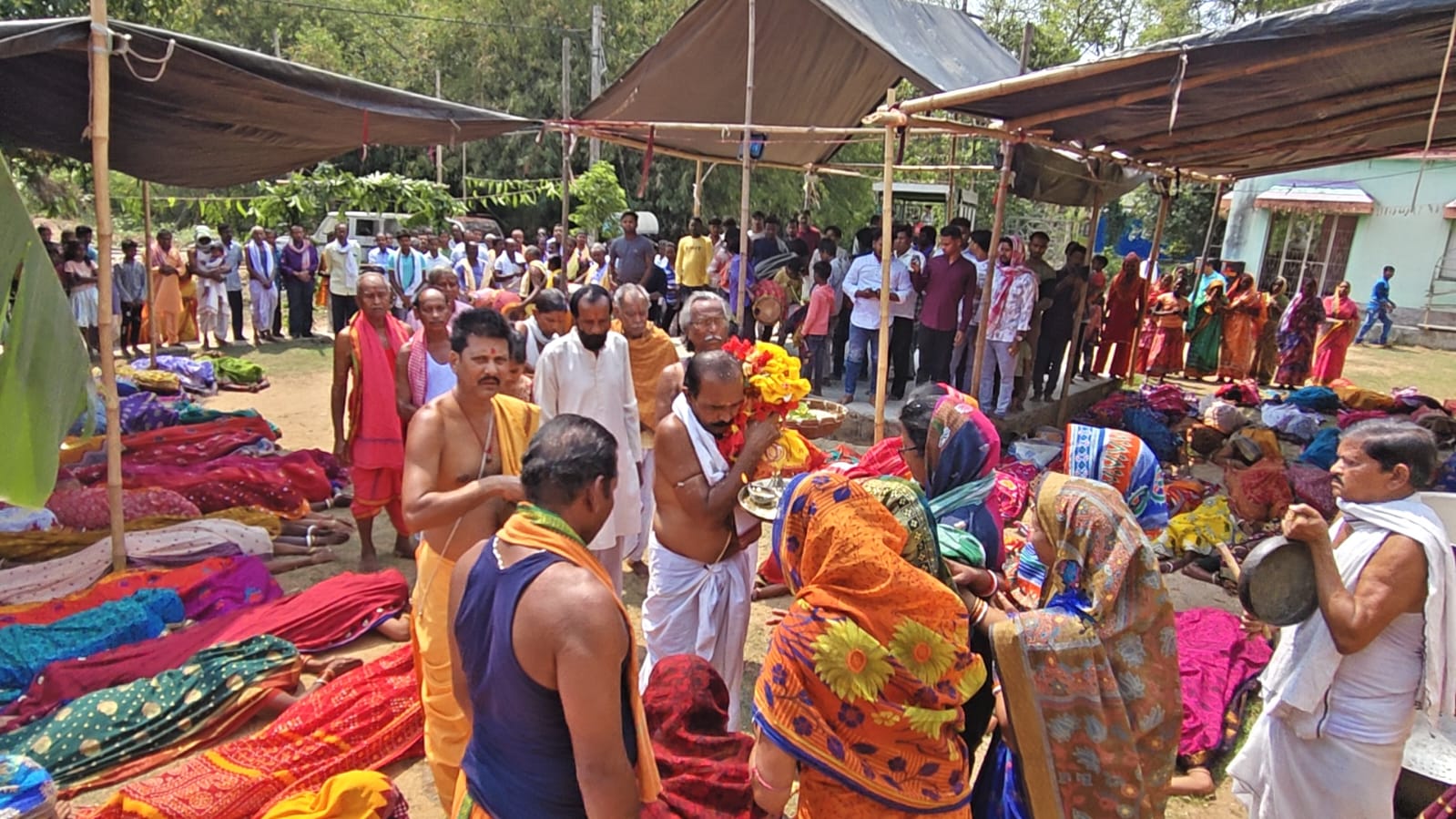 Bahragora : खांडामौदा में तीन दिवसीय माँ शीतला पूजा का भव्य शुभारंभ, भक्तिमय माहौल में गूंजे जयकारे