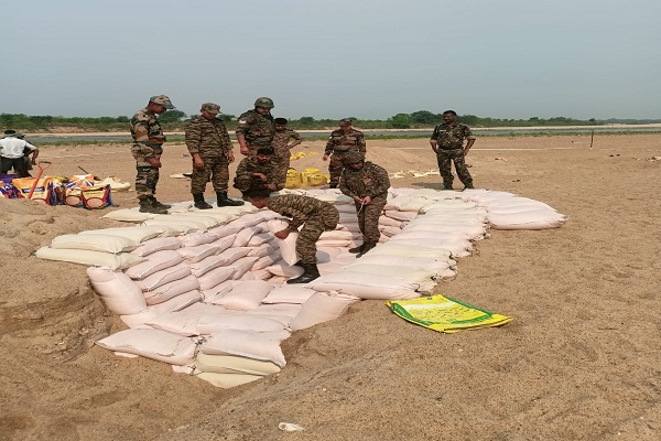 Bahragora : स्वर्णरेखा नदी से मिले द्वितीय विश्व युद्ध के जिंदा बम के निष्क्रिय करने की तैयारी पूरी, उच्चाधिकारियों के निर्देश का इंतजार