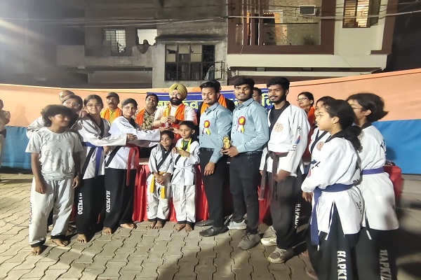 Jadugora : द्रोणाचार्य हापकिडो एकेडमी के खिलाड़ियों ने 9 स्वर्ण 4 रजत पदक एवं 2 कांस्य पदक किया अपने नाम