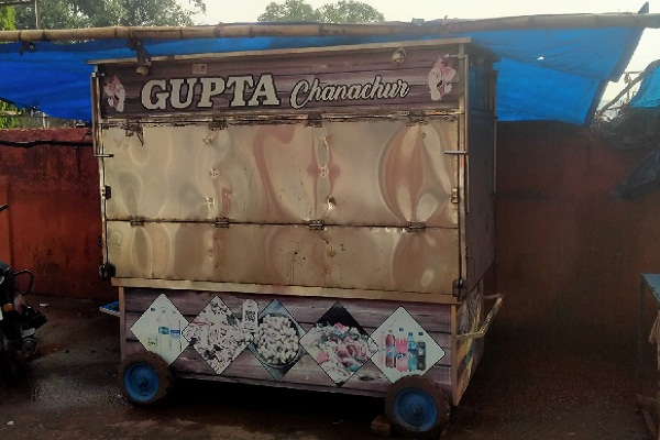 Gua : बड़ाजामदा में चोरी की घटनाएं बढ़ीं, ठेला दुकानदारों को बनाया निशाना