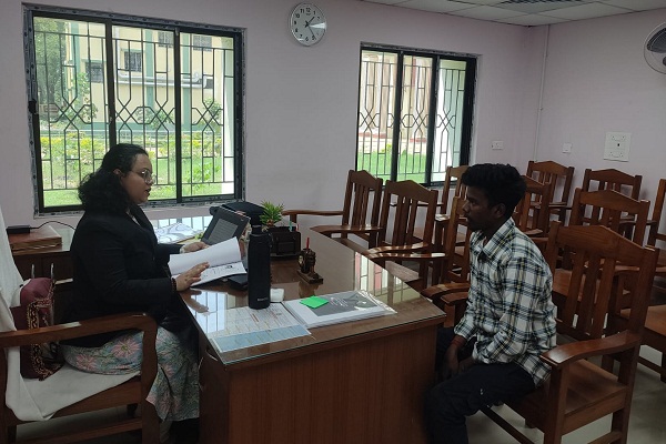 Jhargram : डालसा के प्रयास से कृषक बंधू योजना के तहत पीड़ित परिवार को मिली 2 लाख की सहायता राशि