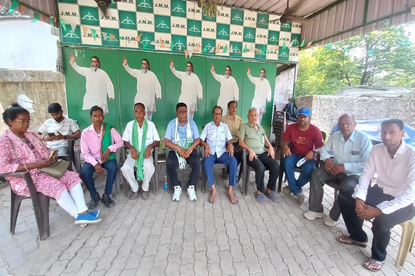 Jamshedpur : झारखंड श्रमिक संघ 01 मई क रैली निकाल केंद्र सरकार की नीतियों के खिलाफ शुरू करेगी जन आंदोलन : शैलेन्द्र मैथी 