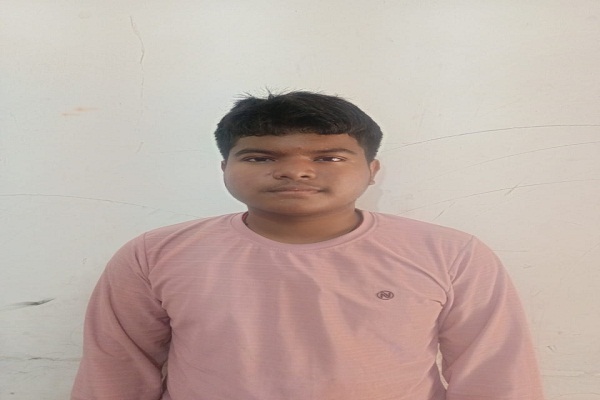 Potka : पल्ली मंगल हाई स्कूल के विनय कुमार सरदार ने 88% अंक लाकर बढ़ाया मान, परिवार में खुशी की लहर