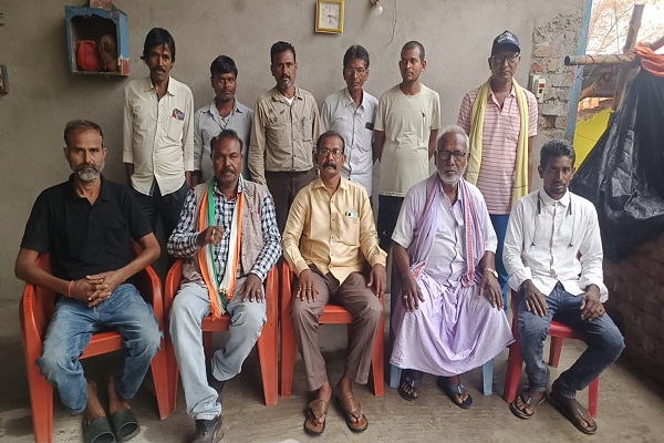 Potka : अवैध बालू कारोबार के खिलाफ कांग्रेस का बिगुल, चेक पोस्ट लगाने की मांग