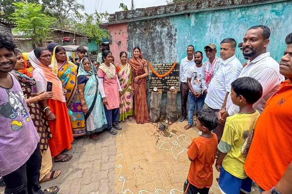 Jamshedpur : बर्मामाइंस में विकास कार्यों को मिली रफ्तार, 69.10 लाख की जनहितकारी योजनाओं का विधायक पूर्णिमा साहू ने किया शिलान्यास 