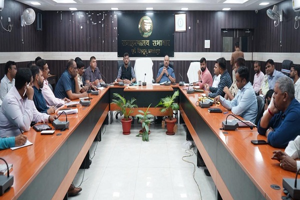 Jamshedpur : जिले में मार्च में हुई 48 सड़क दुर्घटनाएं, प्रशासन ने तेज रफ्तार और ड्रिंक एंड ड्राइव को बताया हादसों का प्रमुख कारण