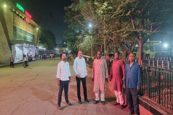 Jamshedpur : रेल यात्री संघर्ष समिति के बैनर तले ट्रेनों की लेटलतीफी के खिलाफ हस्ताक्षर अभियान 26 को 