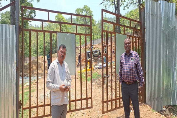 potka : रंकणी मंदिर सौंदर्यीकरण कार्य में अनियमितता का आरोप, सीढ़ी और रेलिंग निर्माण पर उठे सवाल