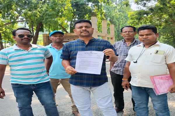 Jadugora : परमाणु ऊर्जा केंद्रीय विद्यालय जादूगोड़ा में आरटीई के तहत लौटरी से नौनिहालों का नामांकन का विरोध तेज, झामुमो नेता नै आंदोलन की दी चेतावनी