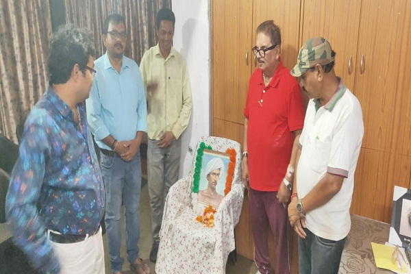 Bahragora :  आदिवासियों के हक की लड़ाई का प्रतीक था ‘उलगुलान’ : दिनेश षाड़ंगी