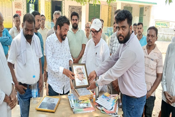 Bahragora : राष्ट्रभक्ति और प्रेरणा का केंद्र बना खण्डामौदा विद्यालय: सेनानी तारापद सारंगी की 124वीं जयंती पर जुटे दिग्गज