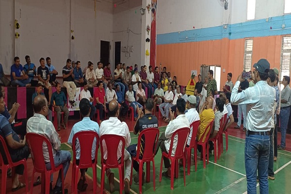 Gua : बायोमेट्रिक हाजिरी पर संयुक्त मोर्चा का ऐलान,हाजिरी कटेगी तो कटे, मशीन पर नहीं करेंगे उपस्थिति