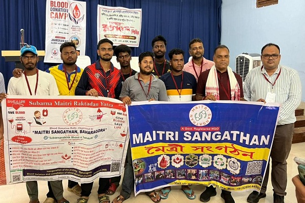 Jhargram /Bahragora : बहरागोड़ा से झाड़ग्राम तक निकाली गई सुबर्ण मैत्री रक्तदान यात्रा, रक्तदान के प्रति दर्जनो युवा हुए प्रेरित