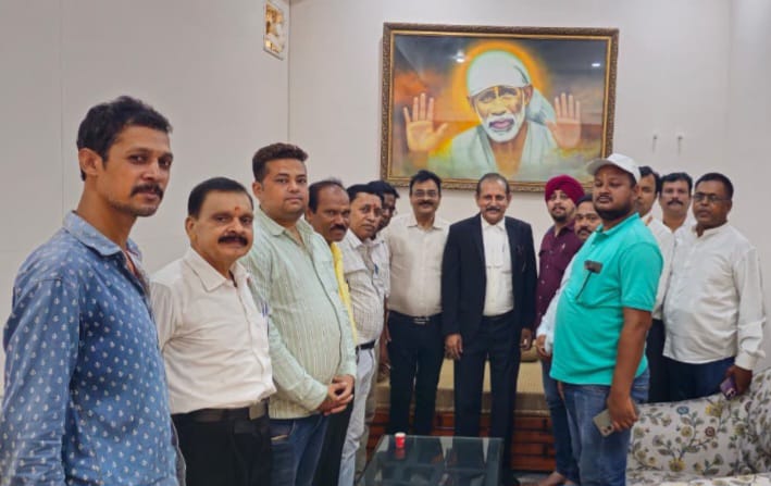 Jamshedpur : मिर्जाडीह तालाब एवं सार्वजनिक रास्ते को मुक्त कराने की मांग, जेएचआरएएस ने आयुक्त को सौैंपा मांग पत्र