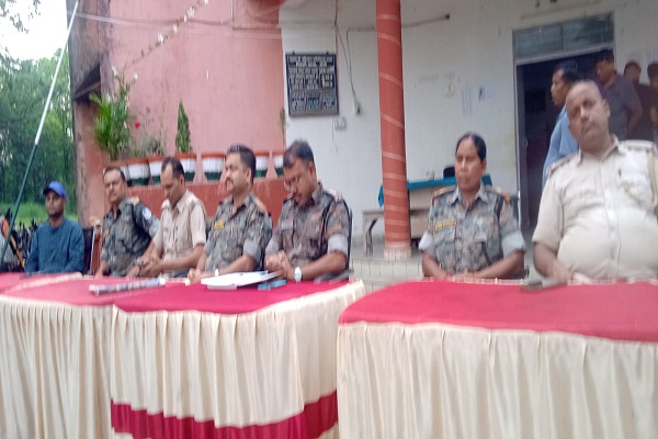 Muri : मुहर्रम को लेकर सिल्ली व मुरी थाना की शांति समिति की हुई संयुक्त बैठक शांतिपूर्ण जुलूस निकालने पर बनी सहमति