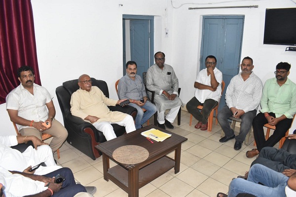 Jamshedpur : शहर की ध्वस्त कानून व्यवस्था के खिलाफ गोलबंद हुए लोग, 2 जुलाई को मशाल जुलूस व 3 जुलाई को जमशेदपुर बंद का किया आह्वान