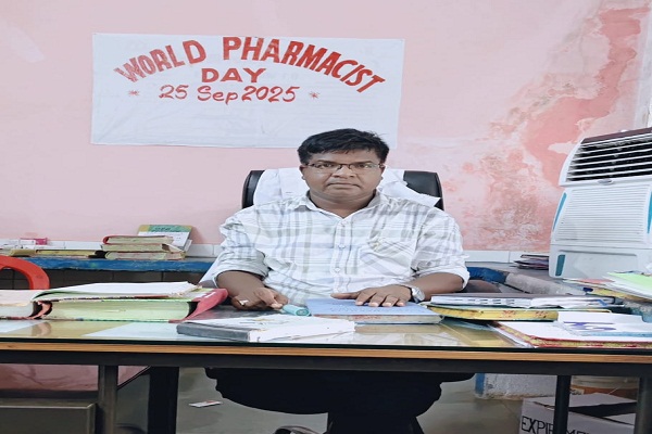 Potka : ब्रेन मलेरिया के कहर में लोगों को याद आए फार्मासिस्ट अनिल कुमार टुडू, कहा जागरूकता ही बचाव है