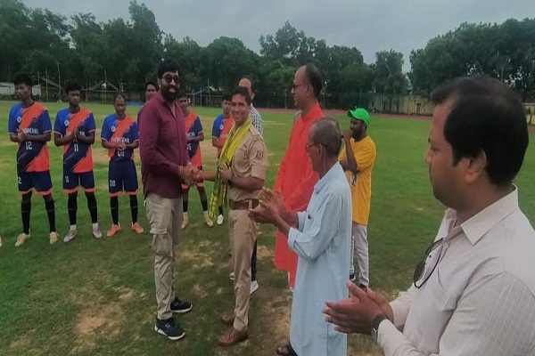 Bahragora : वीणापाणि स्टेडियम में बीसीएल सेशन-2 का भव्य आगाज: दिसमगुरु एफसी ने जीत के साथ किया आगाज, 29 जुलाई को होगा खिताबी मुकाबला