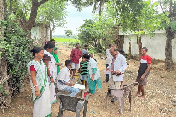 Potka : ब्रेन मलेरिया पर नियंत्रण के लिए 20 मेडिकल टीम सक्रिय, 2,353 लोगों की जांच में 37 संक्रमित मिले