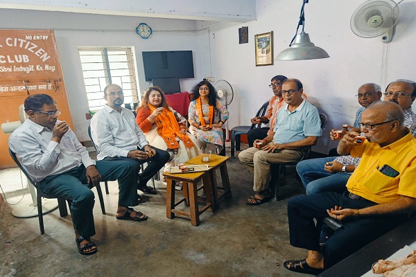 Ranchi : एक पेड़ मां के नाम कार्यक्रम में आम के पौधे का किया गया रोपण, भाजपा कार्यकर्ताओं ने सुनी पीएम के मन की बात