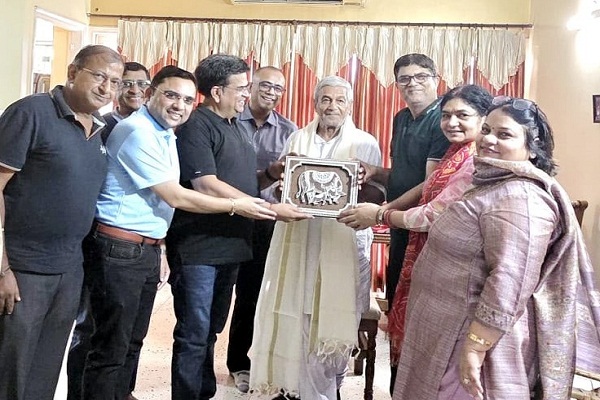 Jamshedpur : दानदाताओं के सम्मान में एफटीएस ने नई पीढ़ी को भी जोड़ा सेवा अभियान से, वर्ष 2026-27 के दौरान प्रत्येक दानदाता परिवार का होगा सम्मान