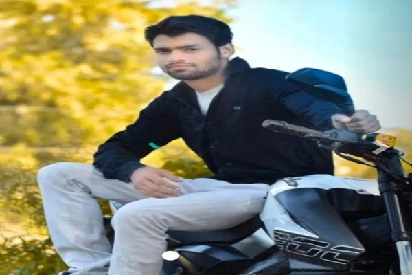 Jamshedpur : प्रेम विवाद में घायल युवक आशीष कुमार की पटना में मौत, बागबेड़ा में 29 जुलाई को गंभीर रुप से घायल हालत में मिला था युवक